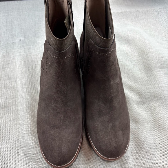 Aqua College Womens Demi Brown Chelsea Boots Shoes 6.5M - Picture 9 of 11